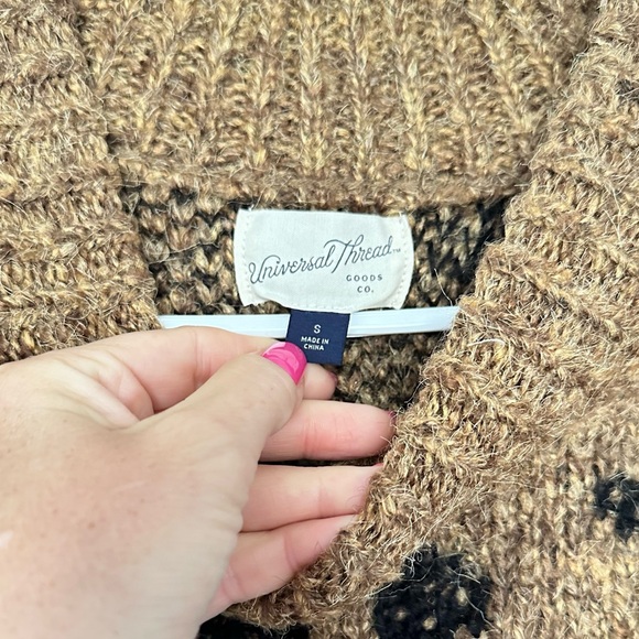 Universal Thread Animal Print Chunky Sweater - Picture 4 of 5